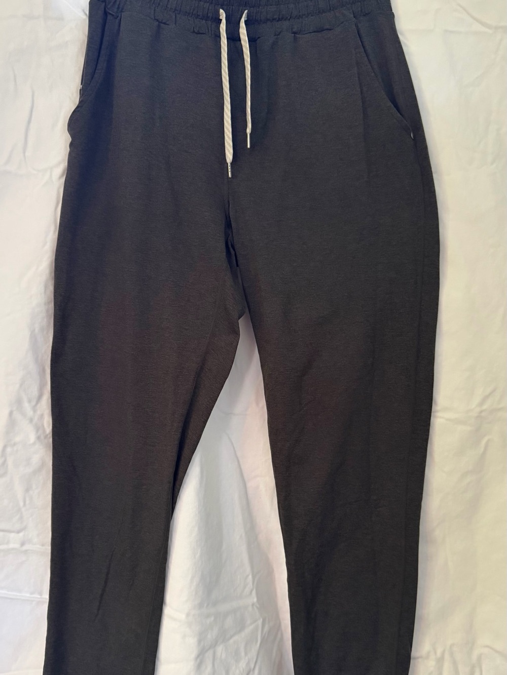 Vuori Men’s dark green/ Charcoal Drawstring Jogger Pants - Casual Comfort